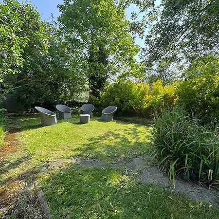 Surbiton Home With Free Parkings, Surbiton, Kingston Upon Thames, Surrey, Greater London Uk المظهر الخارجي الصورة