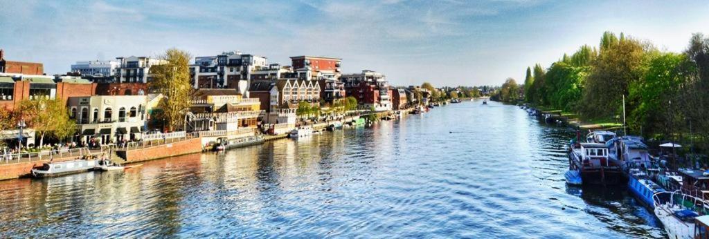 Surbiton Home With Free Parkings, Surbiton, Kingston Upon Thames, Surrey, Greater London Uk المظهر الخارجي الصورة