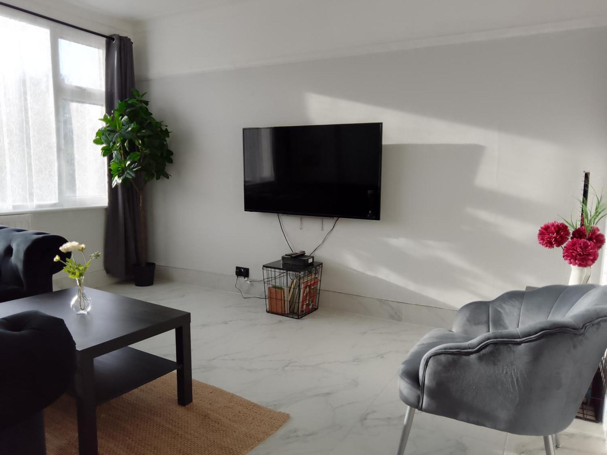 Surbiton Home With Free Parkings, Surbiton, Kingston Upon Thames, Surrey, Greater London Uk المظهر الخارجي الصورة