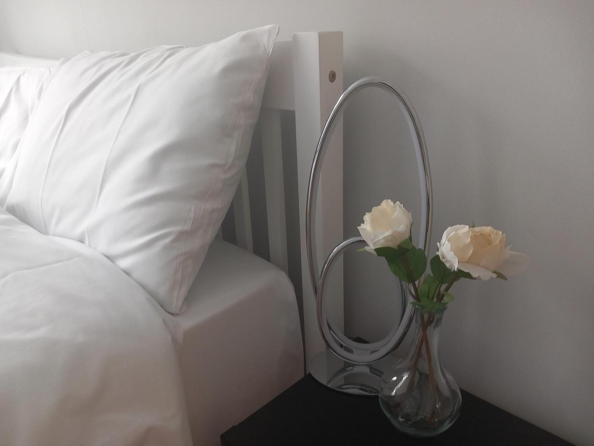 Surbiton Home With Free Parkings, Surbiton, Kingston Upon Thames, Surrey, Greater London Uk المظهر الخارجي الصورة